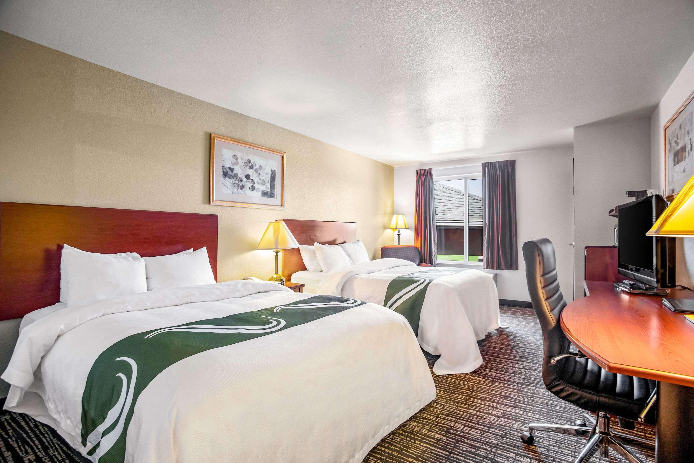 Quality Inn Parsons North Экстерьер фото