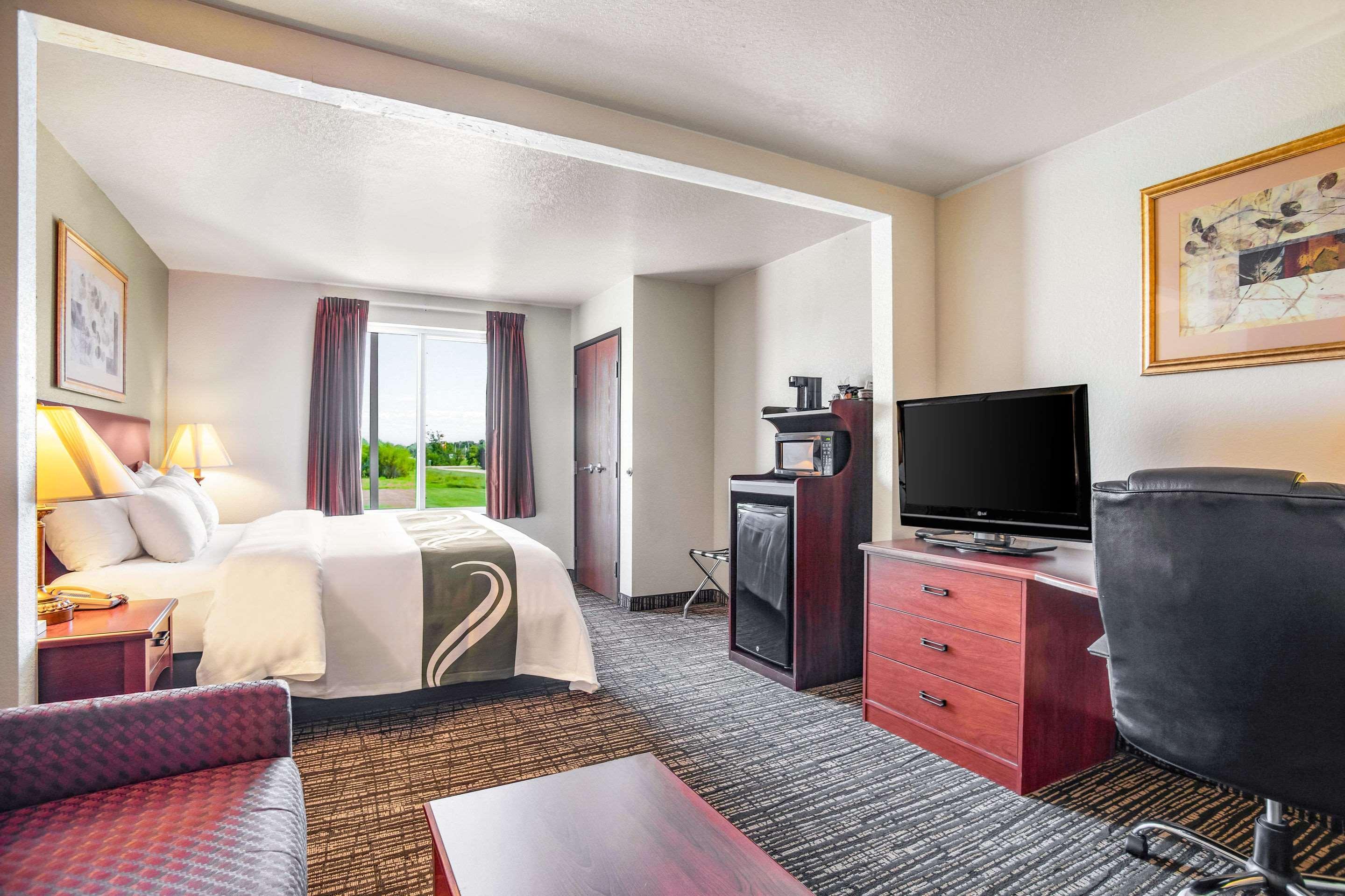 Quality Inn Parsons North Экстерьер фото