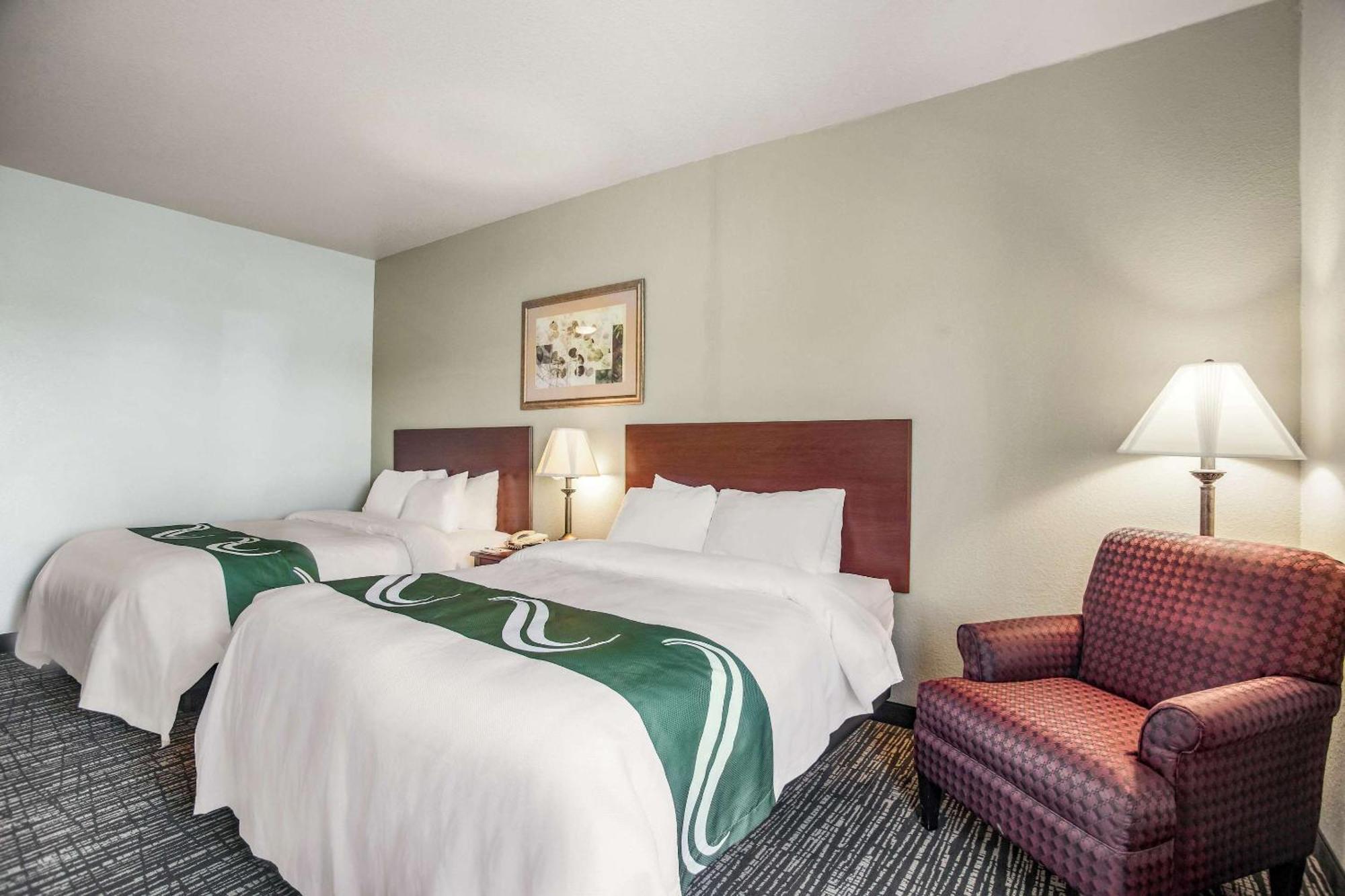 Quality Inn Parsons North Экстерьер фото