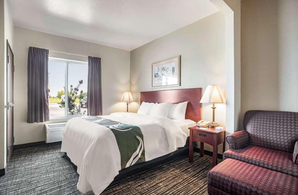 Quality Inn Parsons North Номер фото