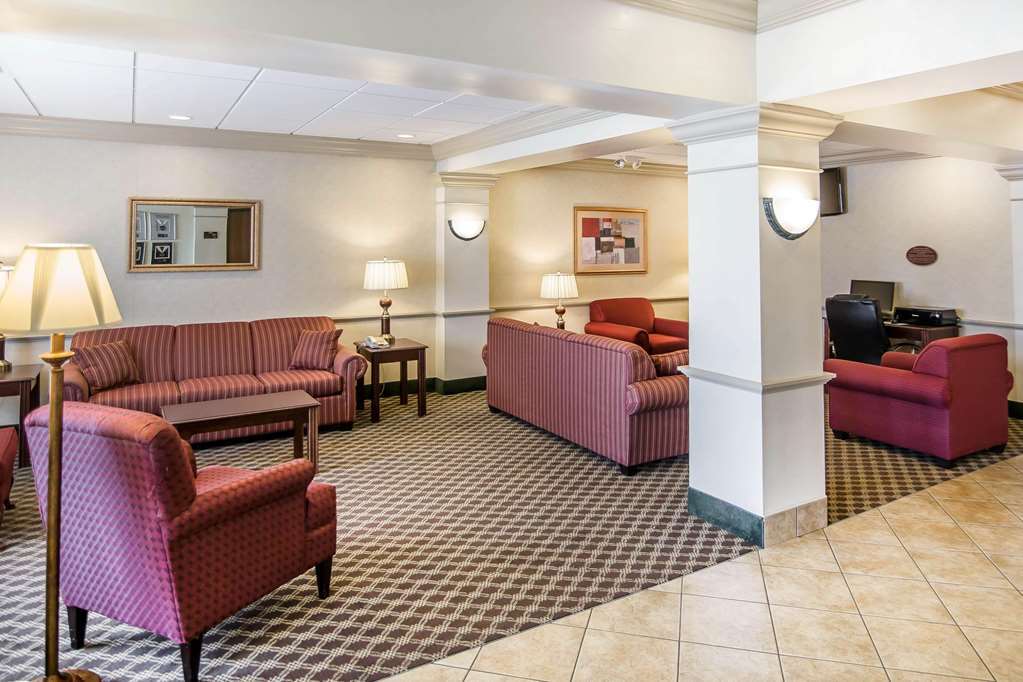 Quality Inn Parsons North Интерьер фото