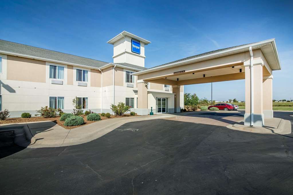 Quality Inn Parsons North Экстерьер фото